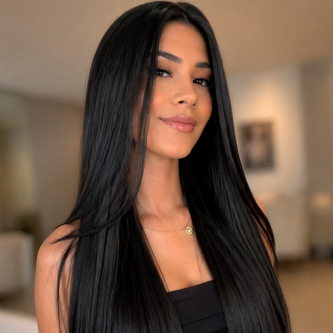 Cabelo liso preto longo